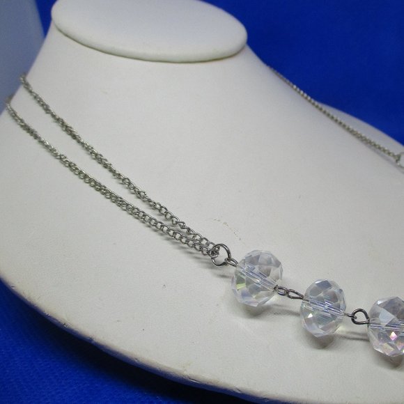 Vintage Crystal Necklace Faceted Crysal Beads With 2 Silver Tone Metal End Chain - Picture 6 of 14